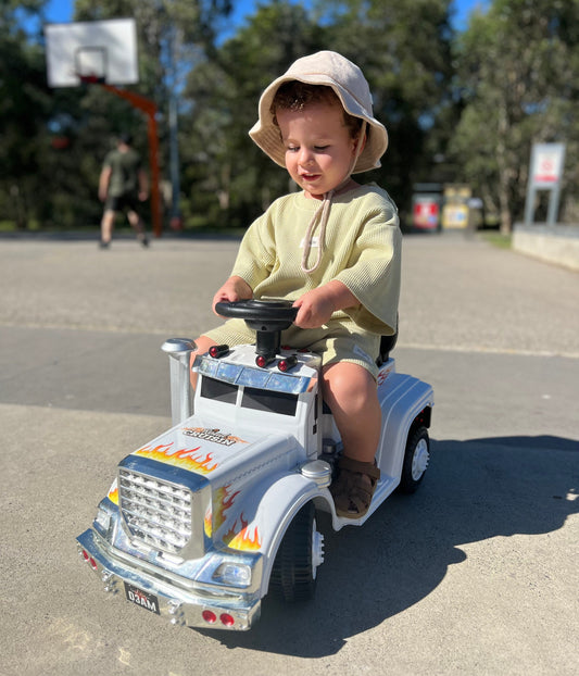 Ride on Truck - White