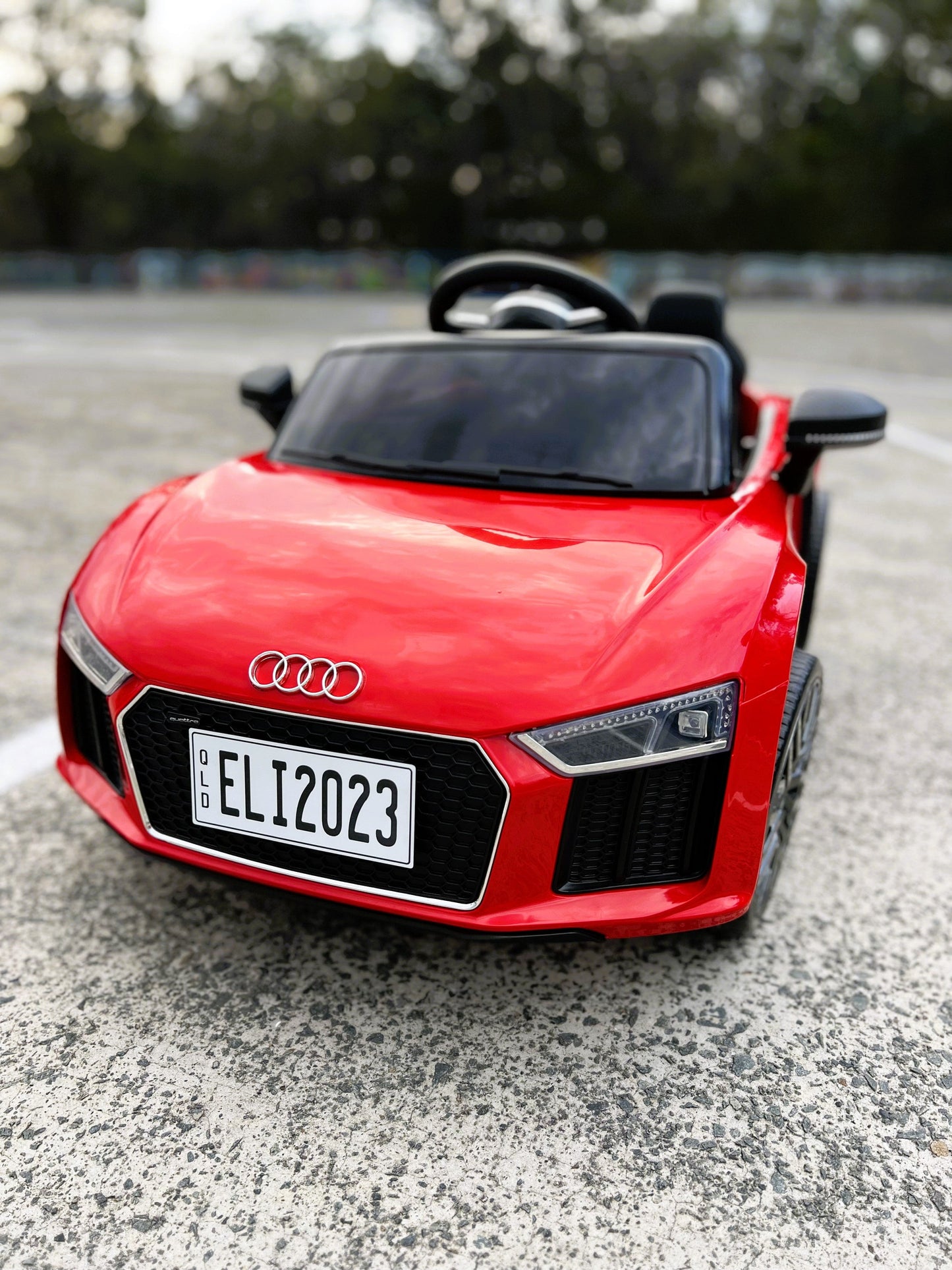 Ride on Audi R8 Spyder - Red